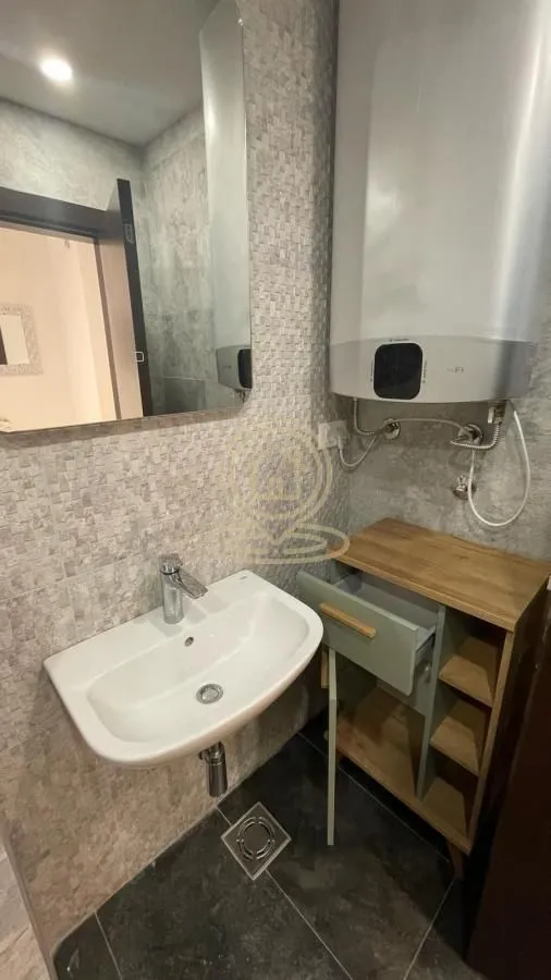 Rent, four bedroom apartment, 151m², Voždovac Sve Podlokacije, Beograd
