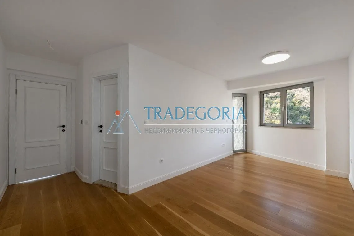 Prodaja, trosoban stan, 160m², Pržno, Budva