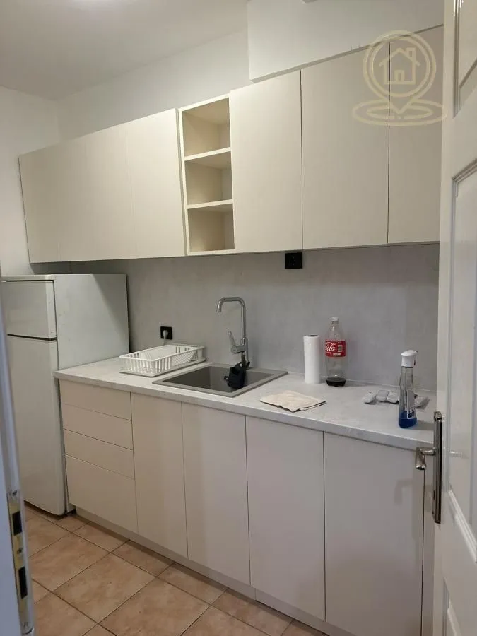Izdavanje, trosoban stan, 52m², Grbavica, Novi Sad Sve Podlokacije