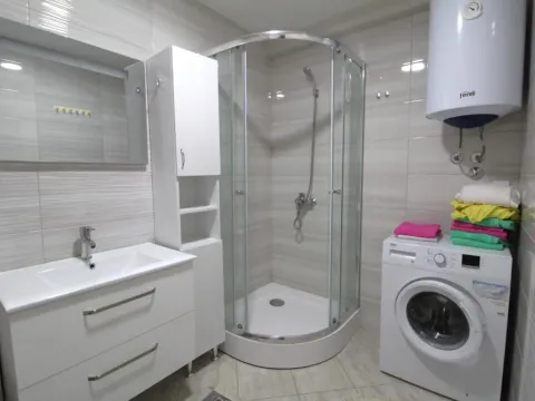 Izdavanje, jednosoban stan, 50m², Šušanj, Bar - image 9