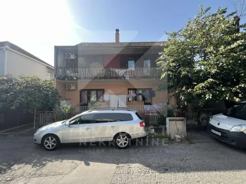 Sale, house, 200m², Stari Aerodrom, Podgorica - image 2