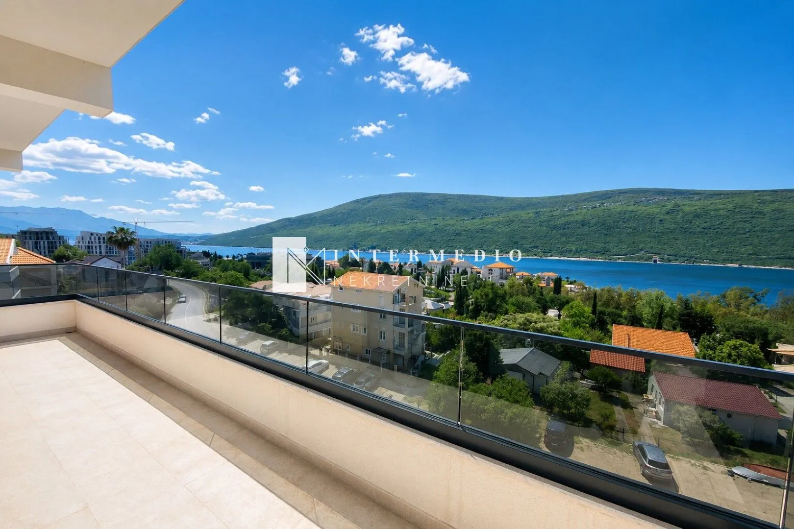 Sale, two bedroom apartment, 72m², Kumbor, Herceg Novi