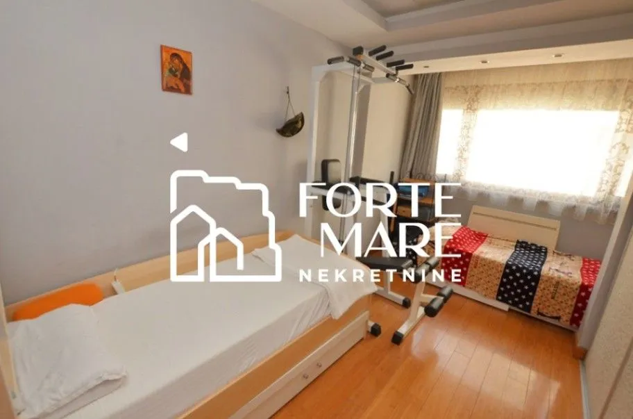 Prodaja, dvosoban stan, 77m², Igalo, Herceg Novi