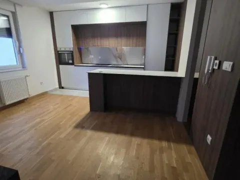 Rent, three bedroom apartment, 75m², Sremska Kamenica, Petrovaradin - image 2