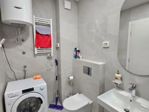 Izdavanje, jednosoban stan, 53m², Central Point, Podgorica - image 6