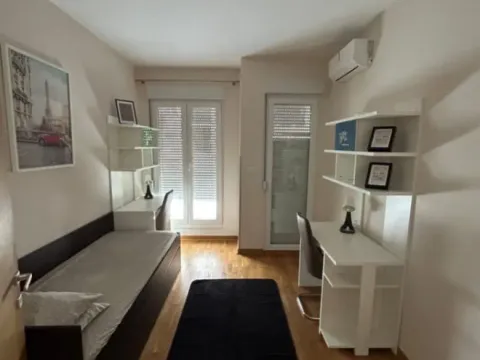 Izdavanje, dvosoban stan, 64m², City Kvart, Podgorica - image 10