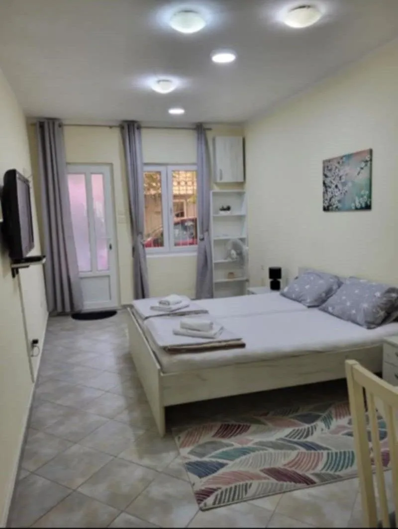 Rent, one bedroom apartment, 30m², Centar, Cetinje