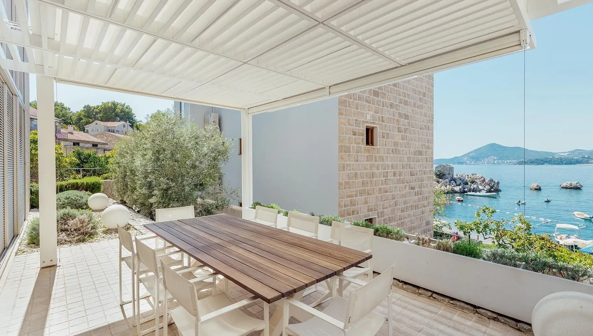 Sale, house, 320m², Pržno, Budva