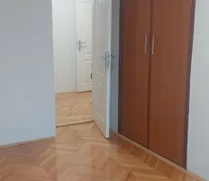 Izdavanje, poslovni prostor, 89m², Centar, Podgorica - image 3