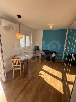 Prodaja, garsonjera, 27m², Tivat, Crna Gora - image 9
