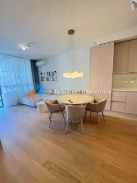 Izdavanje, trosoban stan, 74m², Savski Venac, Beograd - image 3