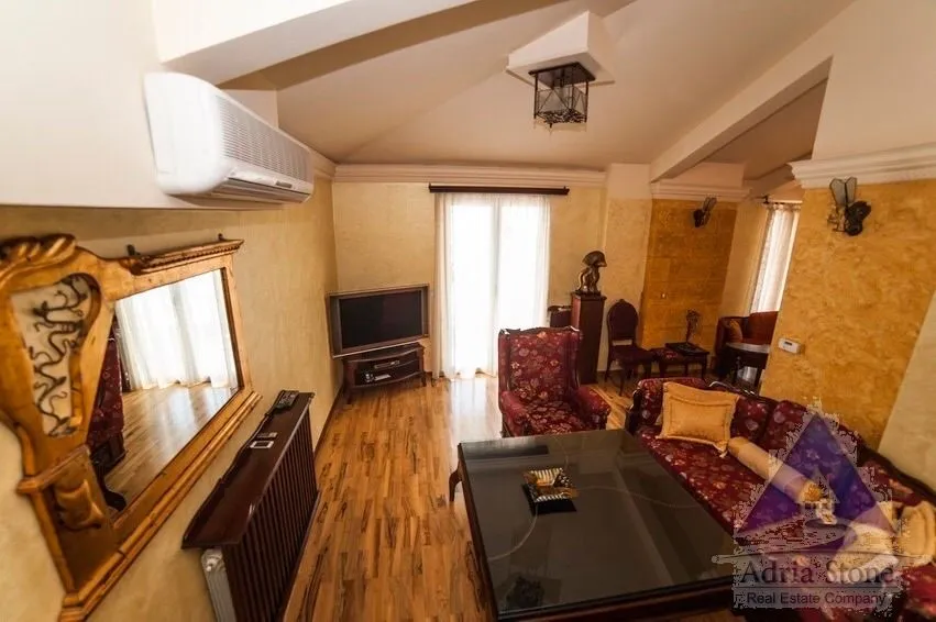Prodaja, trosoban stan, 179m², Rozino, Budva
