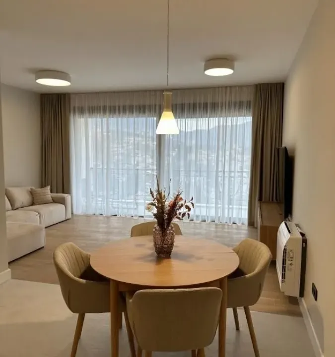 Rent, three bedroom apartment, 81m², Kotor, Crna Gora