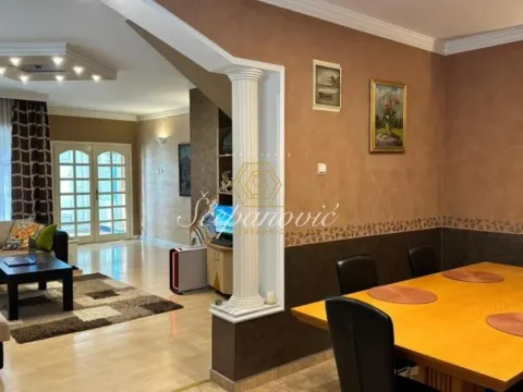 Prodaja, stan, 193m², Centar, Novi Sad - image 20