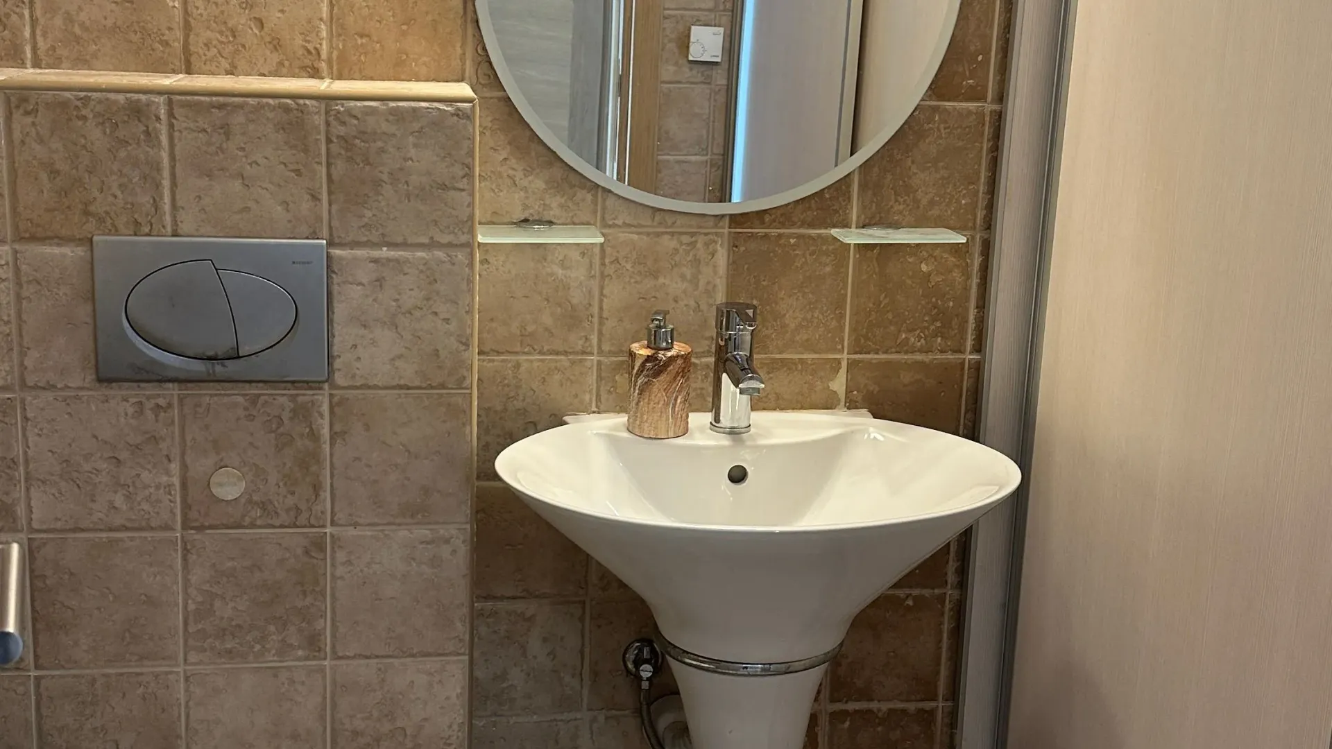 Prodaja, dvosoban stan, 75m², Grad, Kotor