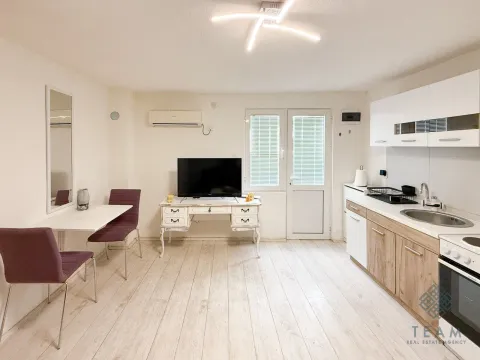 Rent, studio apartment, 22m², Drač, Podgorica - image 3