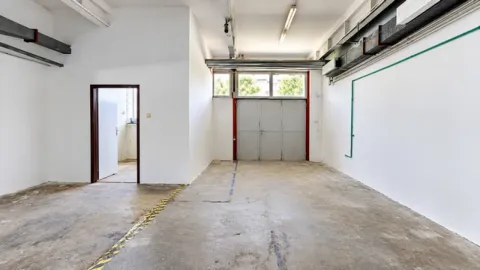 Rent, office space, 700m², Zemun Sve Podlokacije, Beograd - image 4