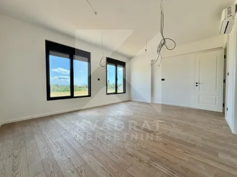 Prodaja, dvosoban stan, 85m², Donja Gorica, Podgorica - image 4