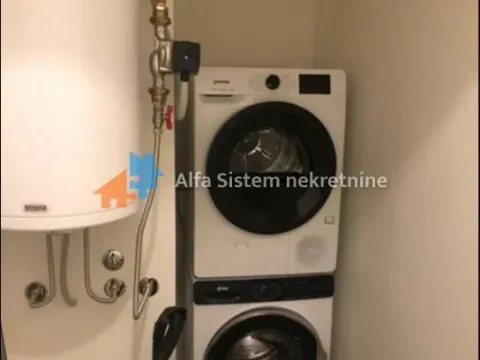 Izdavanje, trosoban stan, 86m², Savski Venac, Beograd - image 10