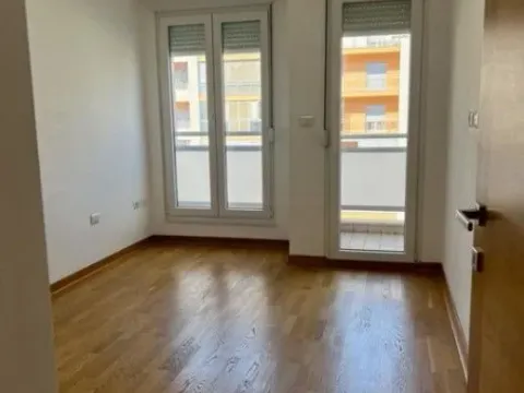 Rent, one bedroom apartment, 44m², City Kvart, Podgorica