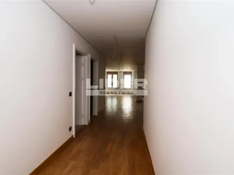 Sale, four bedroom apartment, 261m², Vračar Hram, Vračar Sve Podlokacije - image 7