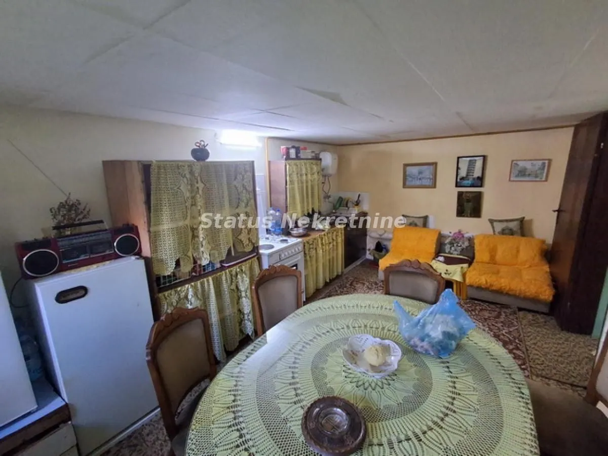 Prodaja, kuća, 93m², Futog, Novi Sad Sve Podlokacije