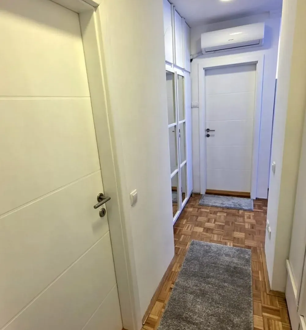 Rent, one bedroom apartment, 46m², Savski Venac, Beograd