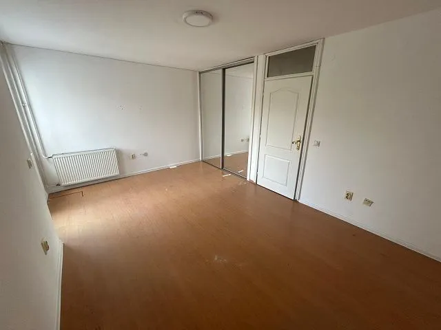 Rent, office space, 176m², Autokomanda, Voždovac Sve Podlokacije