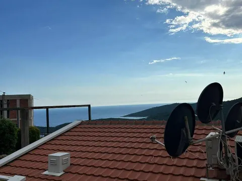 Rent, three bedroom apartment, 120m², Prijevor, Budva - image 1