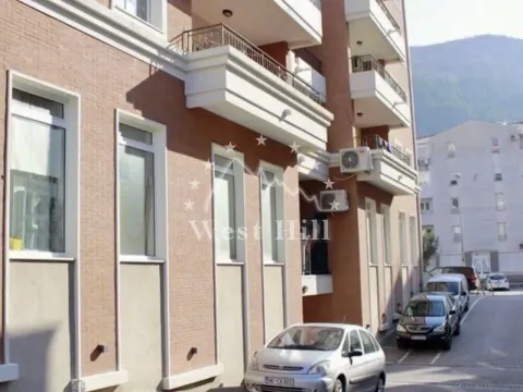 Sale, one bedroom apartment, 67m², Budva, Crna Gora - image 11
