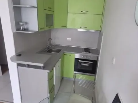 Rent, one bedroom apartment, 30m², Rotkvarija, Novi Sad Sve Podlokacije - image 4