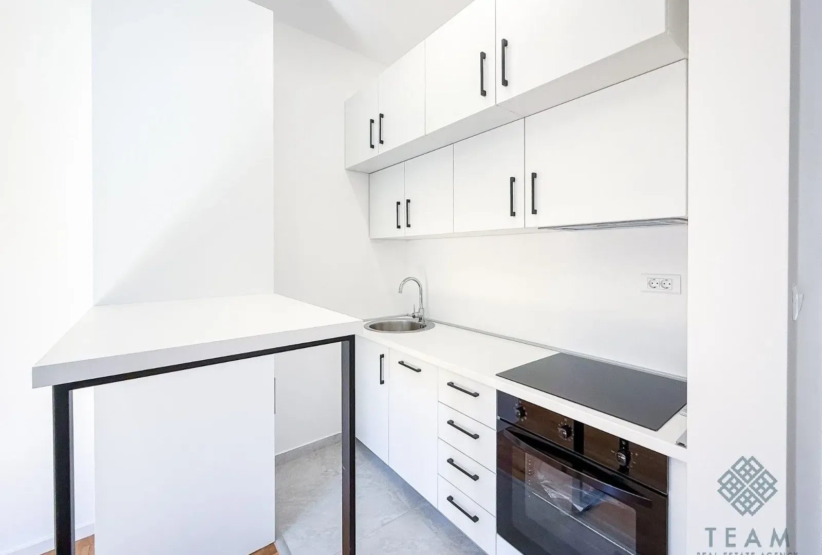 Rent, studio apartment, 21m², Tološi, Podgorica