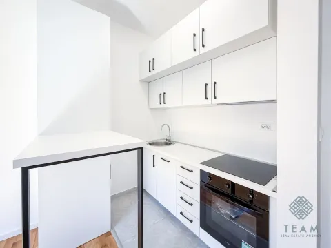 Rent, studio apartment, 21m², Tološi, Podgorica - image 5