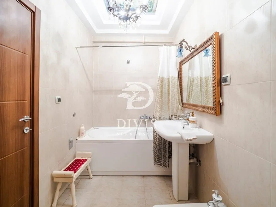 Prodaja, trosoban stan, 81m², Dedinje Beli Dvor, Dedinje Sve Podlokacije