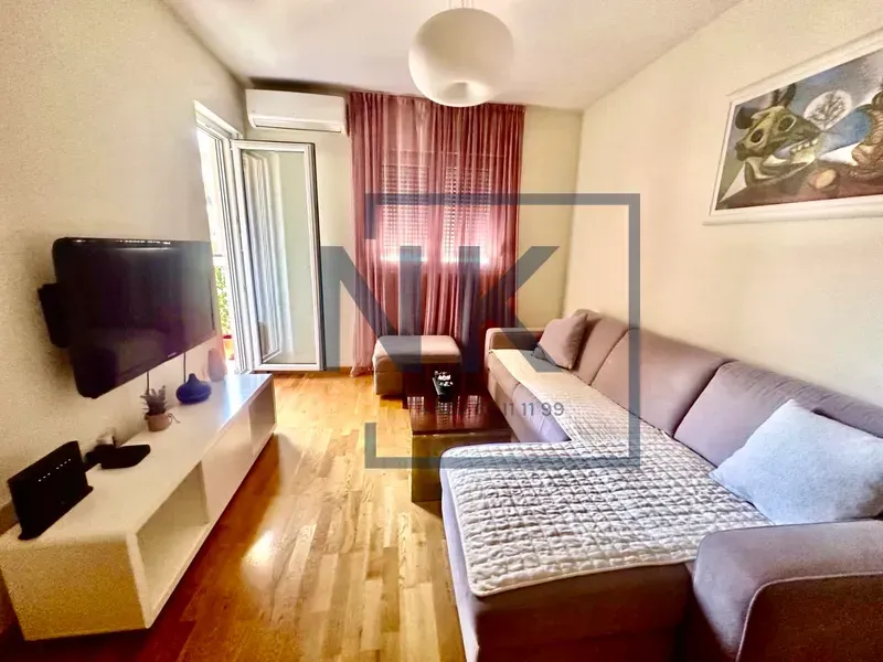 Rent, one bedroom apartment, 43m², City Kej, Podgorica