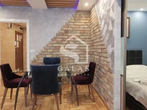 Izdavanje, trosoban stan, 85m², Savski Venac, Beograd - image 5