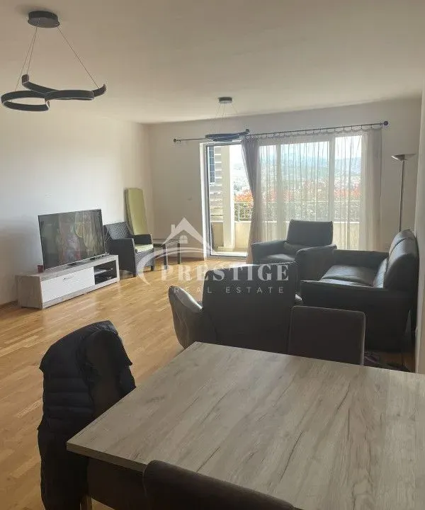 Izdavanje, dvosoban stan, 90m², Gorica C, Podgorica