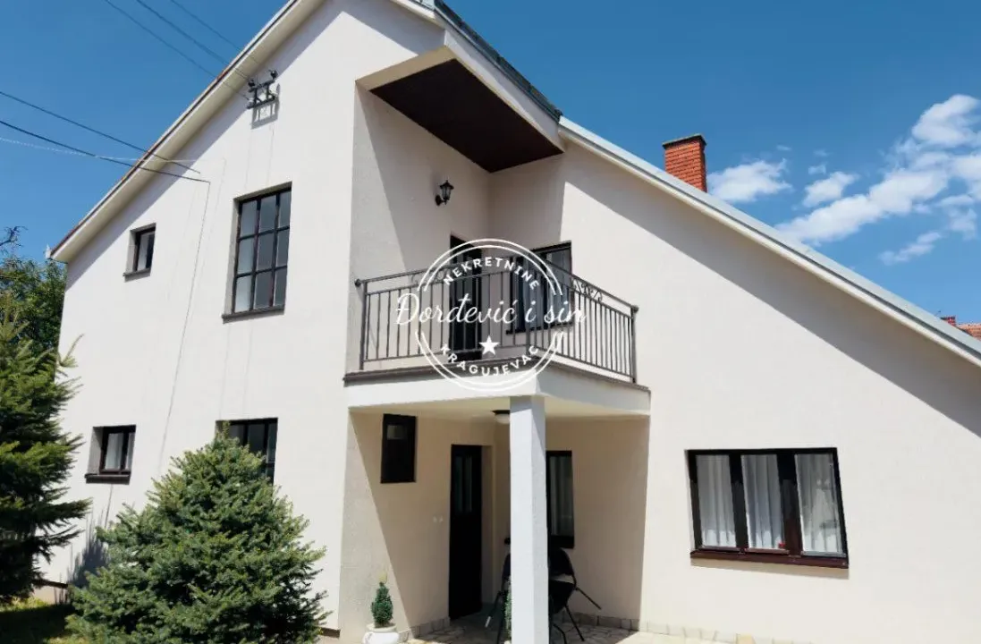 Sale, house, 186m², Pivara, Kragujevac