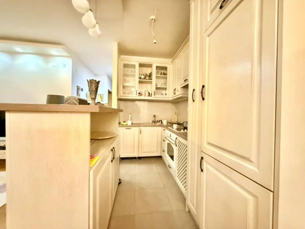 Sale, two bedroom apartment, 178m², City Kvart, Podgorica