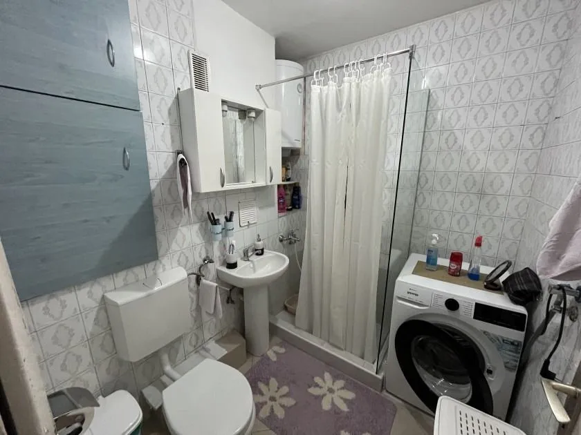 Prodaja, trosoban stan, 105m², Centar, Bar
