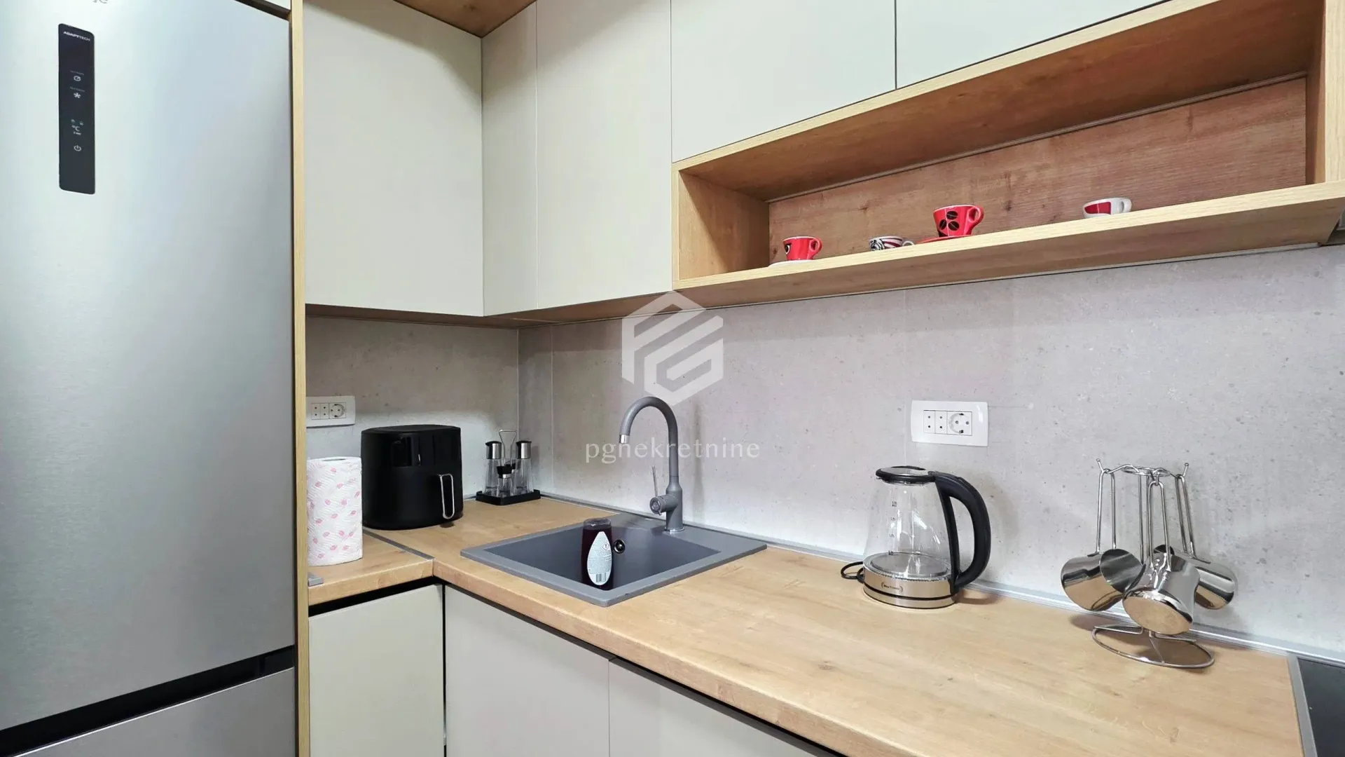 Rent, one bedroom apartment, 49m², Central Point, Podgorica