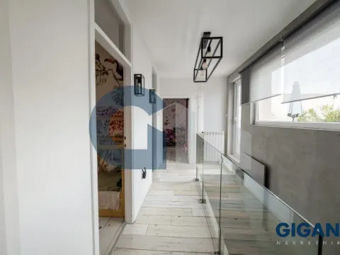 Prodaja, četvorosoban stan, 180m², Vidikovački venac, Rakovica - image 6