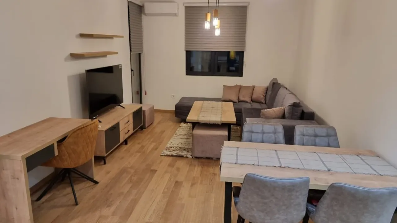 Izdavanje, jednosoban stan, 47m², City Kvart, Podgorica