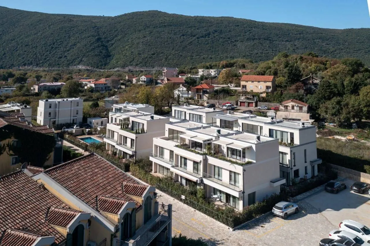 Sale, house, 170m², Lastva Grbaljska, Kotor
