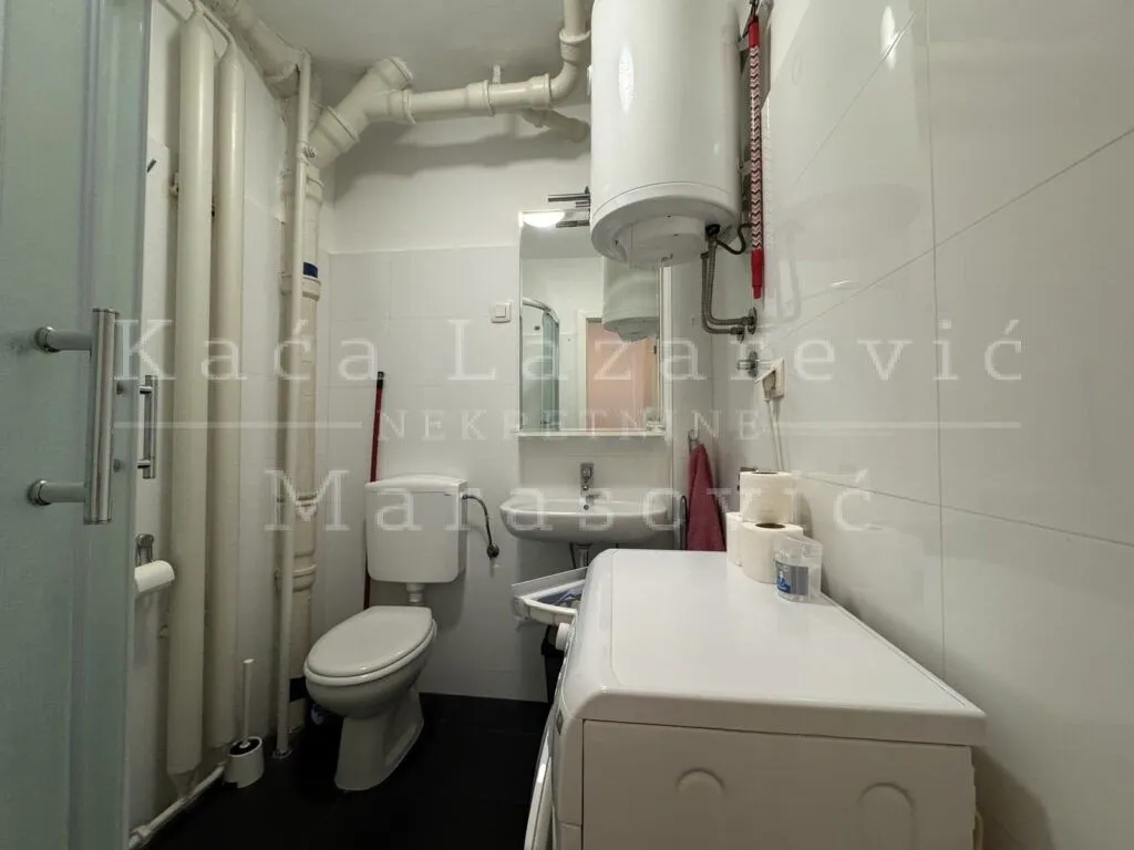 Rent, one bedroom apartment, 33m², Novi Beograd Blok 1 Fontana, Novi Beograd Sve Podlokacije