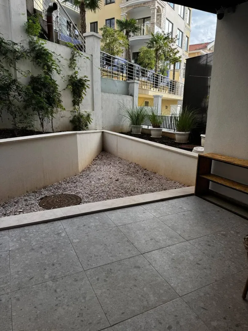 Prodaja, jednosoban stan, 54m², Bečići, Budva