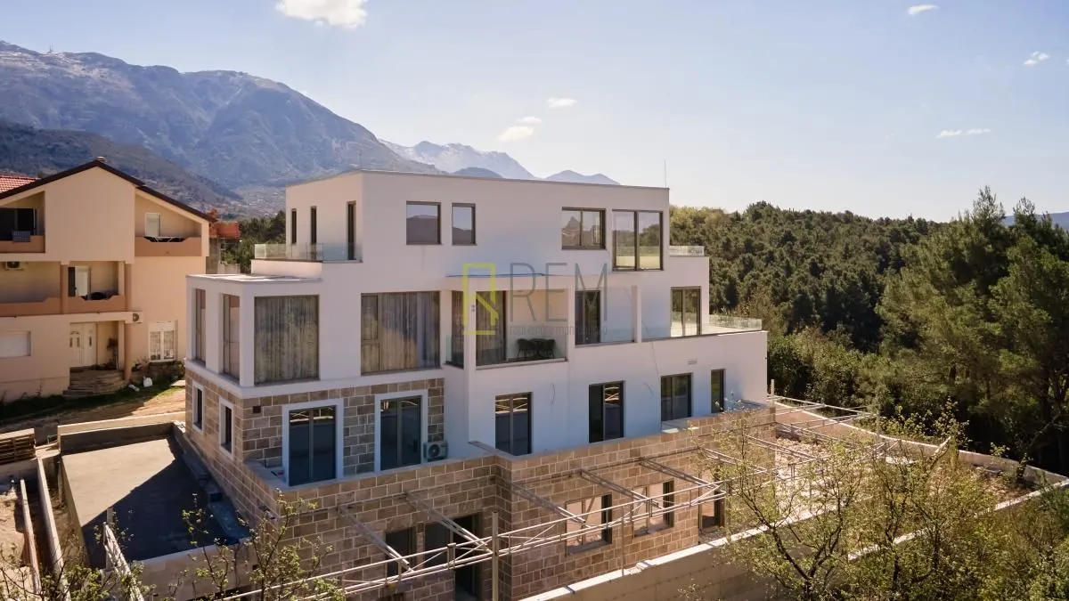 Sale, two bedroom apartment, 90m², Mrčevac, Tivat