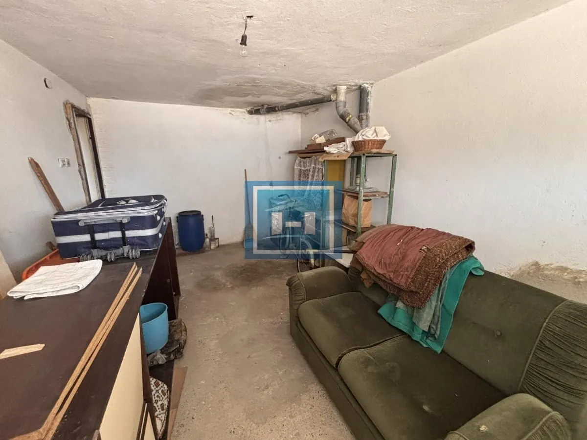 Prodaja, kuća, 200m², Tavrića obori, Jagodina