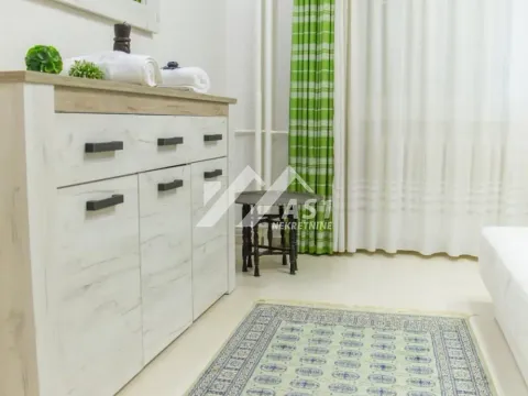 Izdavanje, trosoban stan, 56m², Sajam, Novi Sad Sve Podlokacije - image 8