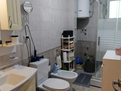 Prodaja, kuća, 350m², Vranići, Podgorica - image 16